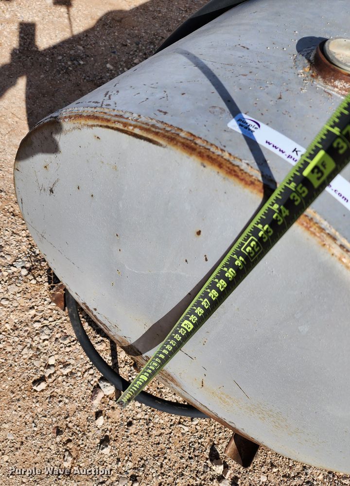 image for item KC9704 Fuel tank