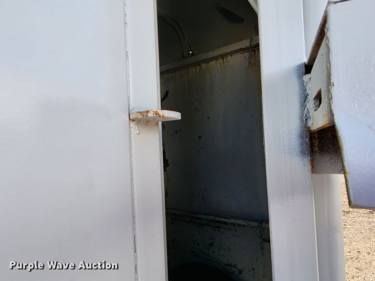 image for item KC9707 1994 W-W Trailers  enclosed cargo trailer