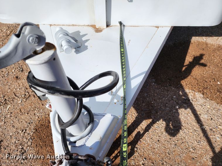 image for item KC9707 1994 W-W Trailers  enclosed cargo trailer