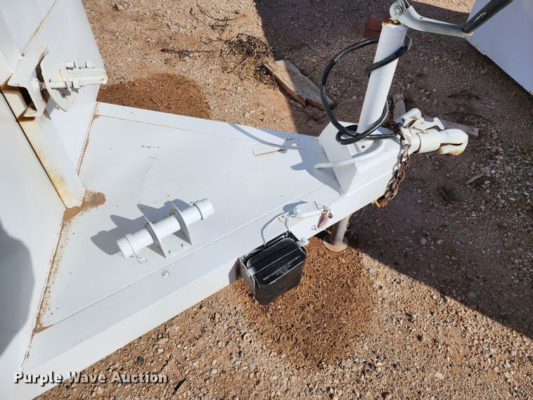 image for item KC9707 1994 W-W Trailers  enclosed cargo trailer