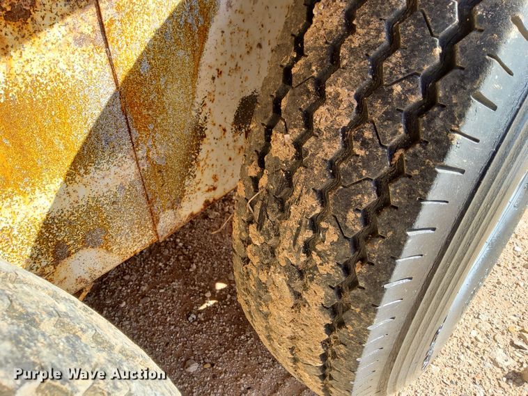 image for item KC9707 1994 W-W Trailers  enclosed cargo trailer