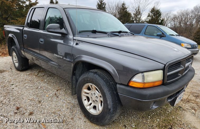image for item KT9490 2002 Dodge Dakota  Quad Cab pickup truck