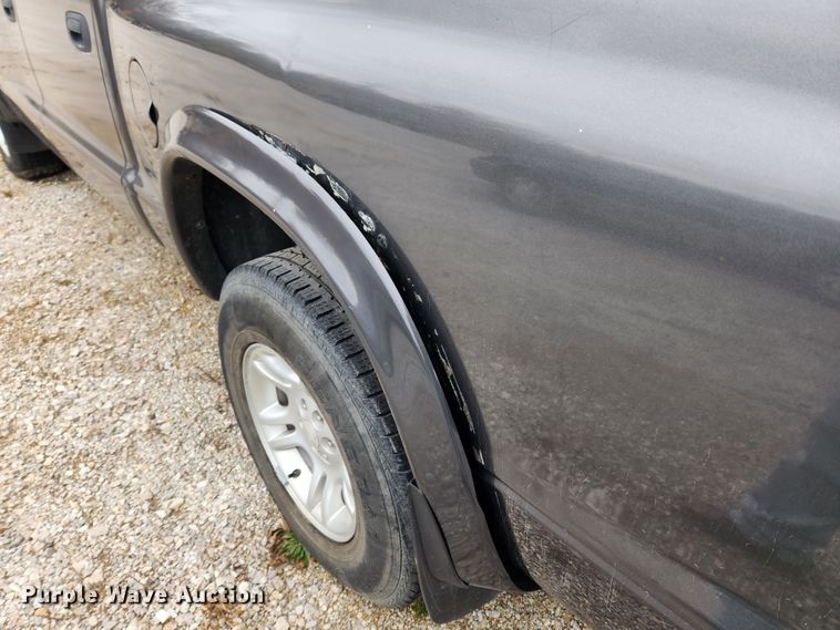 image for item KT9490 2002 Dodge Dakota  Quad Cab pickup truck