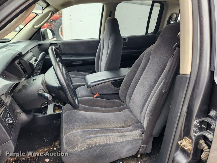 image for item KT9490 2002 Dodge Dakota  Quad Cab pickup truck