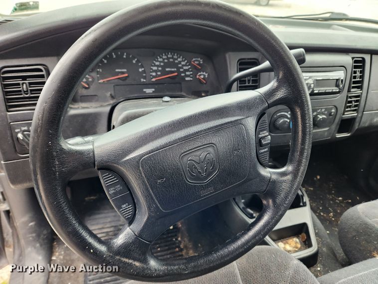 image for item KT9490 2002 Dodge Dakota  Quad Cab pickup truck