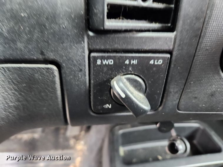 image for item KT9490 2002 Dodge Dakota  Quad Cab pickup truck