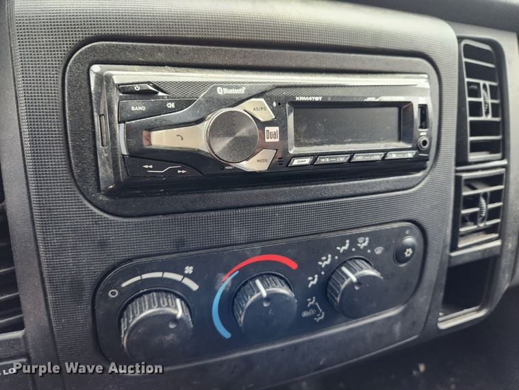 image for item KT9490 2002 Dodge Dakota  Quad Cab pickup truck