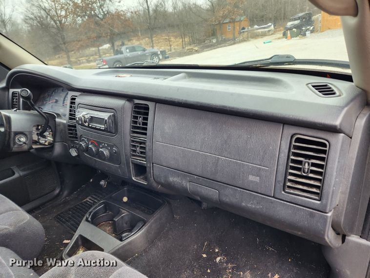 image for item KT9490 2002 Dodge Dakota  Quad Cab pickup truck