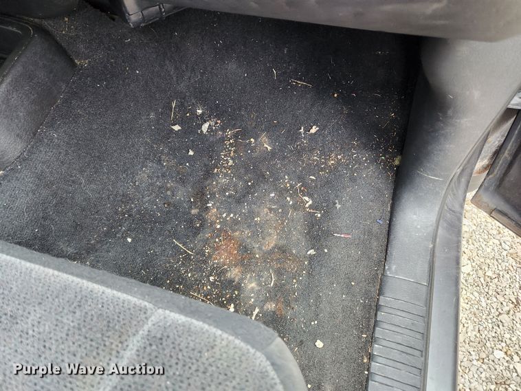 image for item KT9490 2002 Dodge Dakota  Quad Cab pickup truck