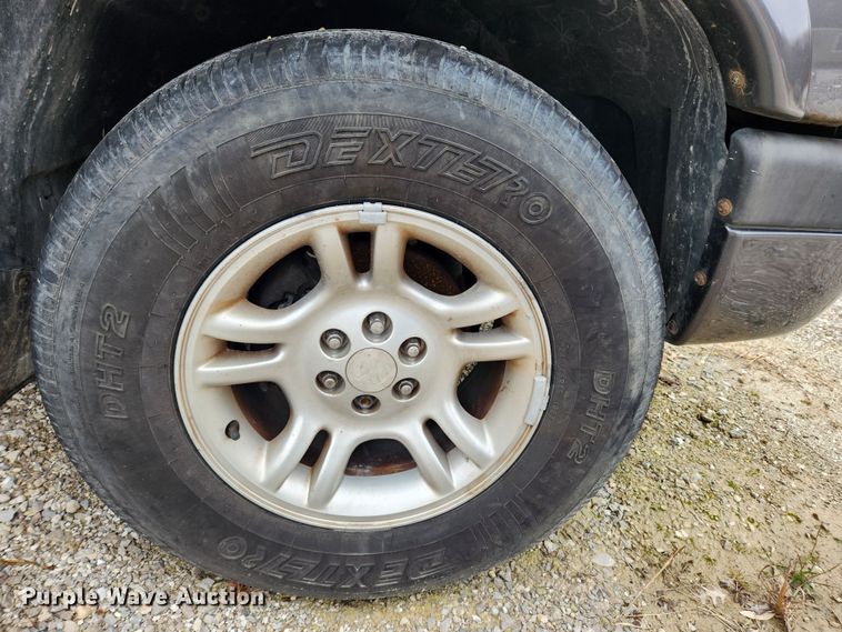 image for item KT9490 2002 Dodge Dakota  Quad Cab pickup truck