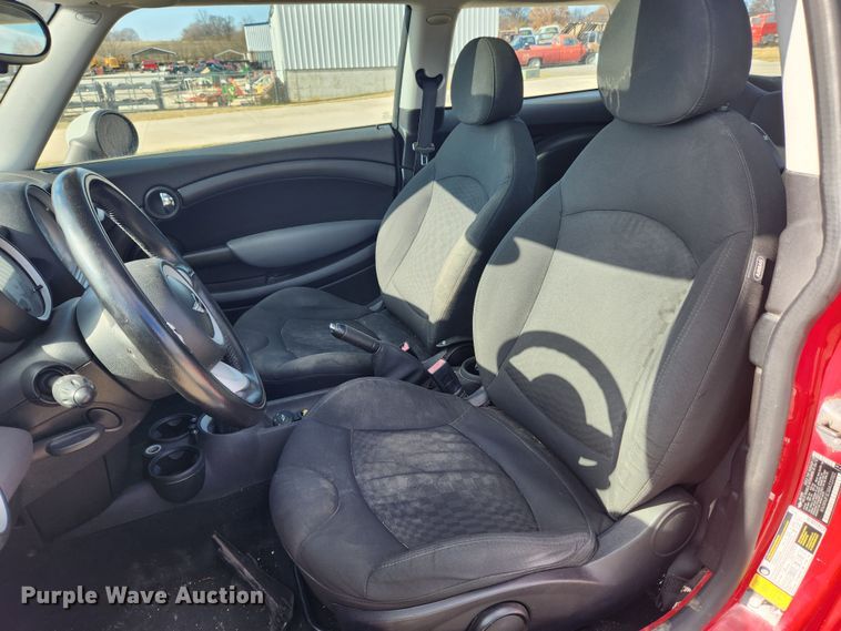 image for item KT9500 2010 Mini Cooper