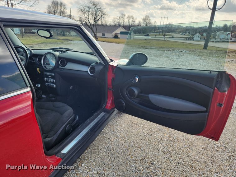 image for item KT9500 2010 Mini Cooper