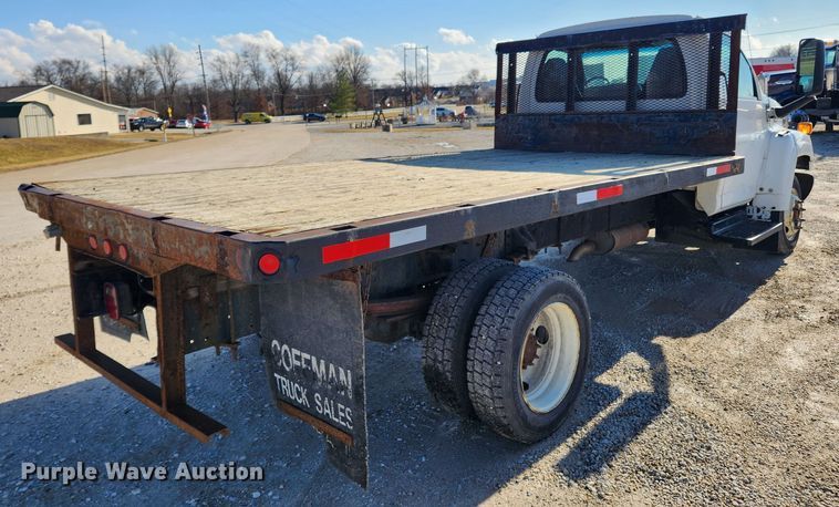 image for item KT9501 2004 GMC C5500  flatbed truck