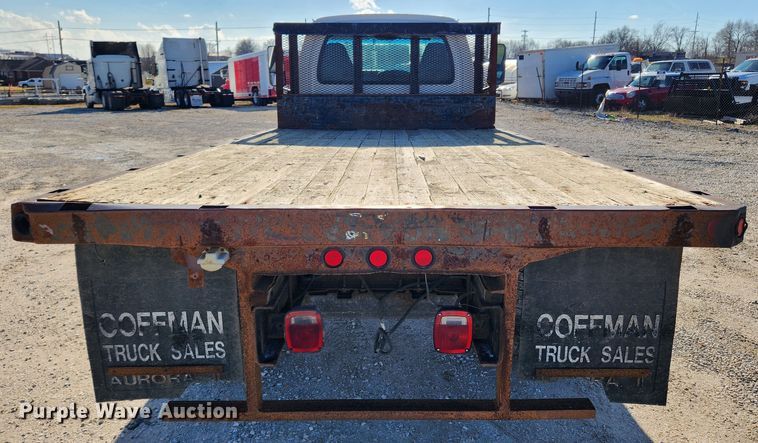 image for item KT9501 2004 GMC C5500  flatbed truck