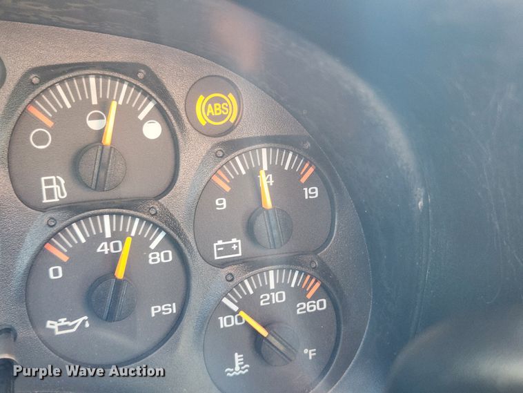 image for item KT9501 2004 GMC C5500  flatbed truck