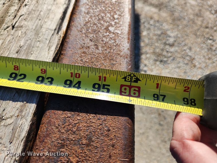 image for item KT9501 2004 GMC C5500  flatbed truck