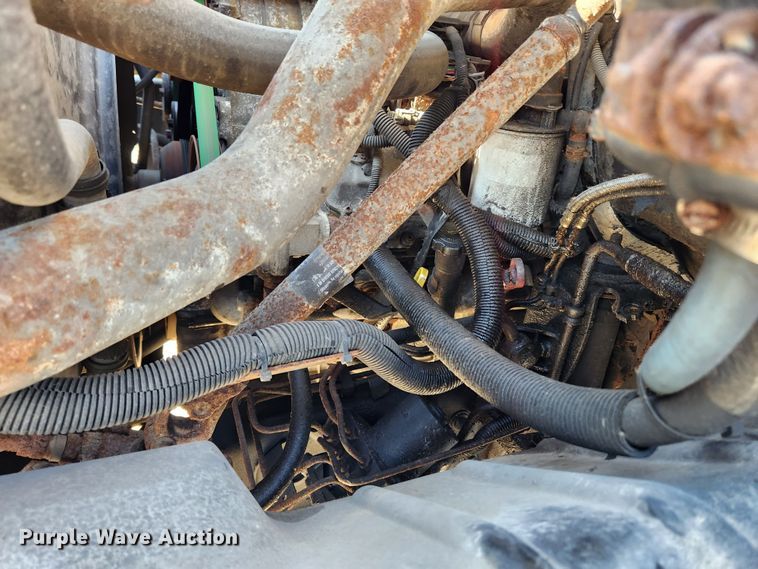 image for item KT9501 2004 GMC C5500  flatbed truck