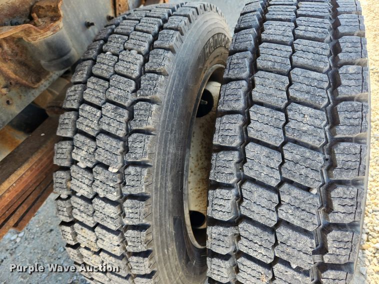 image for item KT9501 2004 GMC C5500  flatbed truck