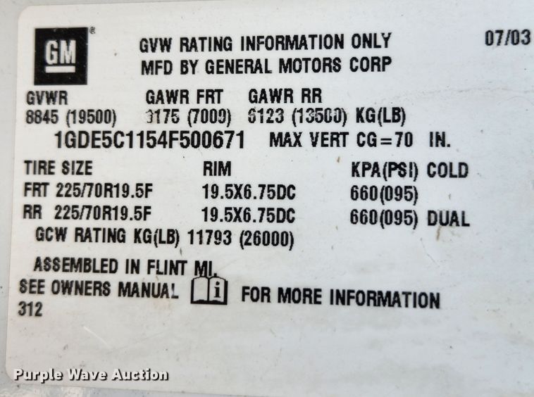 image for item KT9501 2004 GMC C5500  flatbed truck