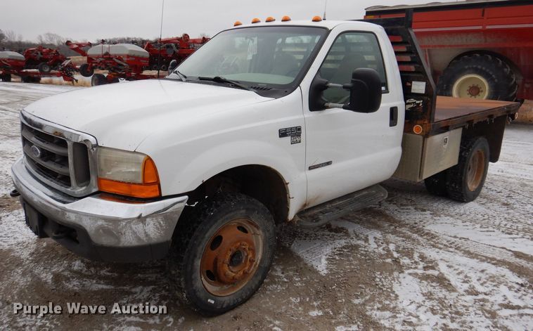 image for item KW9541 2000 Ford F550 XLT Super Duty  flatbed truck