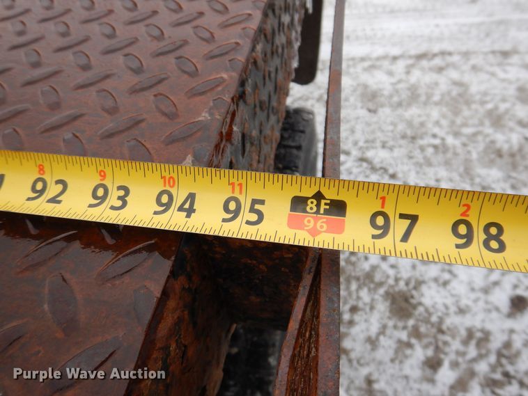 image for item KW9541 2000 Ford F550 XLT Super Duty  flatbed truck