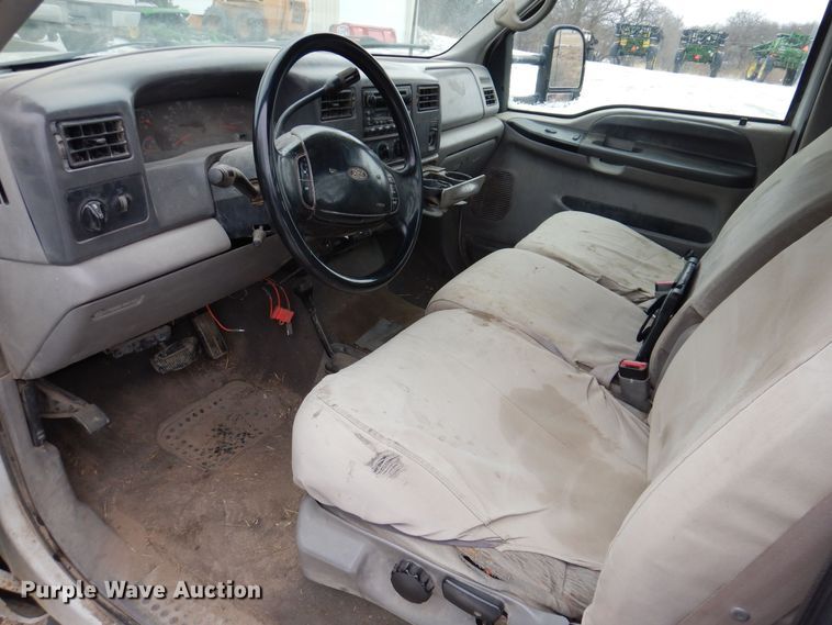 image for item KW9541 2000 Ford F550 XLT Super Duty  flatbed truck