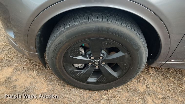 image for item LA9279 2021 Land Rover Discovery Sport  SUV