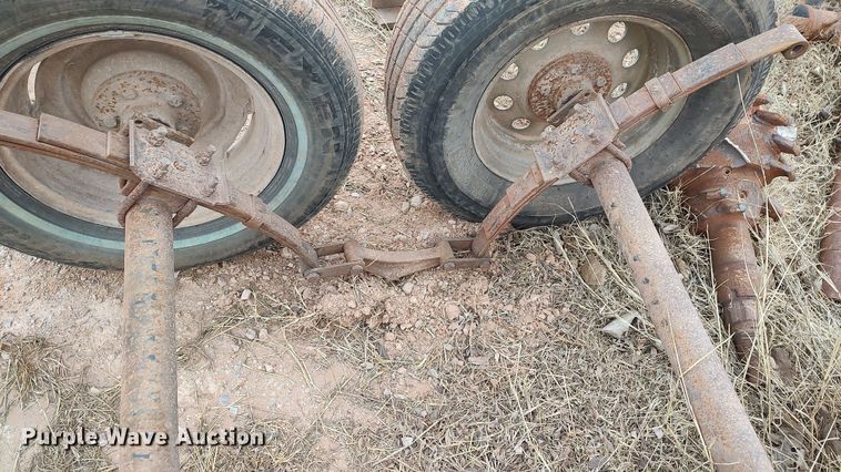 image for item LA9296 Axle set