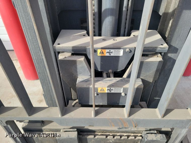 image for item LG9453 Crown RR3020-35  forklift