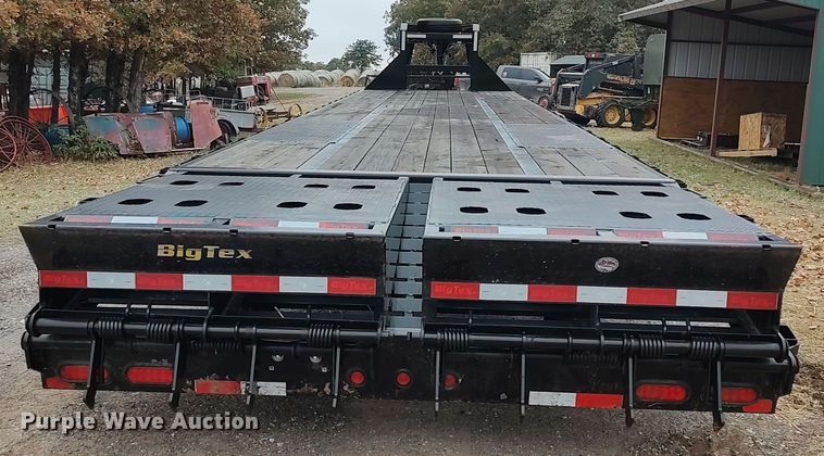 image for item LK9287 2019 Big Tex 22GN-35BK-5MR  equipment trailer