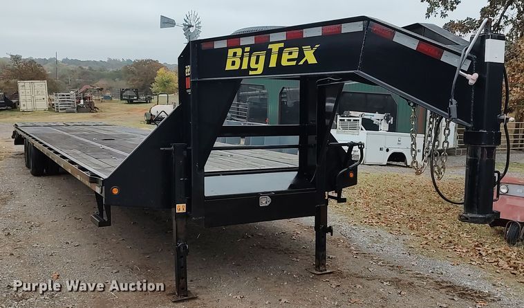 image for item LK9287 2019 Big Tex 22GN-35BK-5MR  equipment trailer