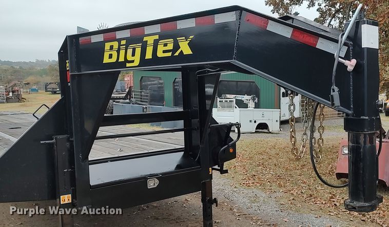 image for item LK9287 2019 Big Tex 22GN-35BK-5MR  equipment trailer