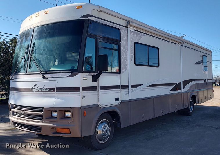 image for item LK9450 2000 Winnebago Adventurer WFG35B  RV