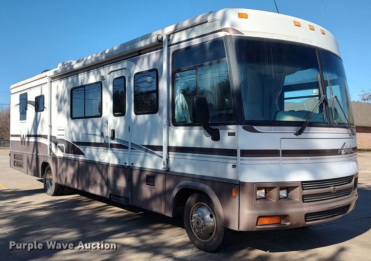 image for item LK9450 2000 Winnebago Adventurer WFG35B  RV