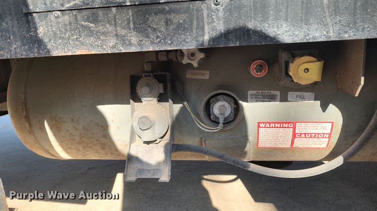 image for item LK9450 2000 Winnebago Adventurer WFG35B  RV