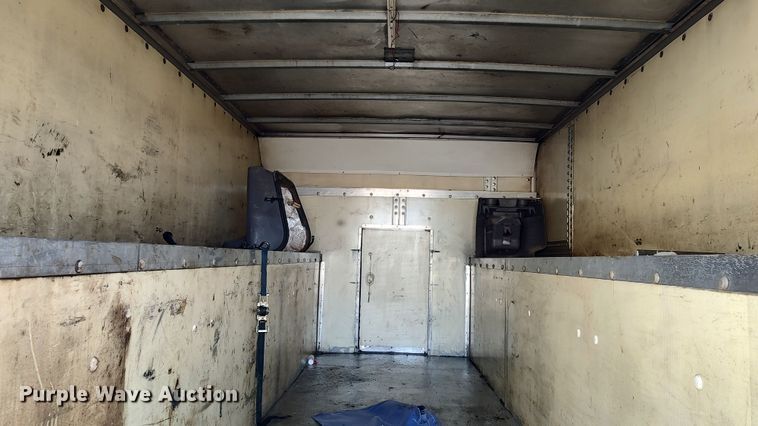 image for item LK9499 2000 Ford E350 Super Duty  box truck