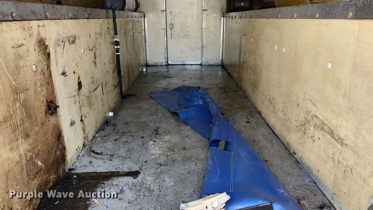 image for item LK9499 2000 Ford E350 Super Duty  box truck