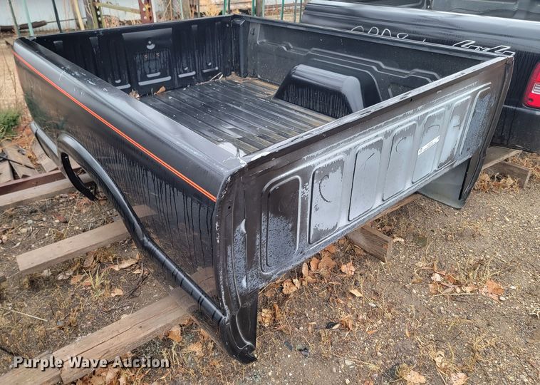 image for item LL9716 (4) pickup beds