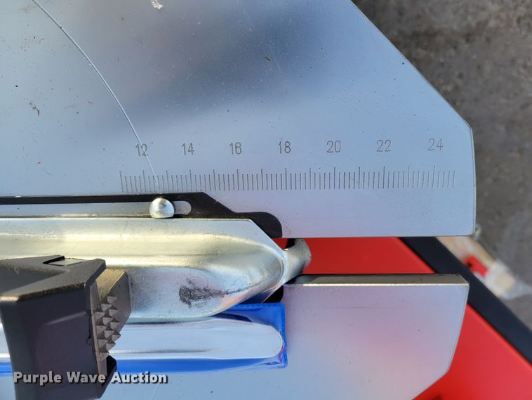 image for item LY9899 2022 Tyre Changer TC-24  tire machine