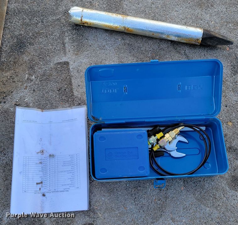 image for item LY9905 2022 TMG Industrial TMG-HB53S  skid steer breaker