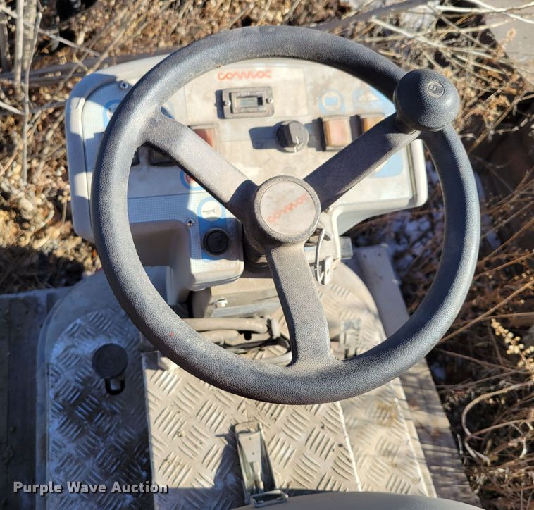 image for item LY9914 2009 Comac CM 70HS  floor buffer