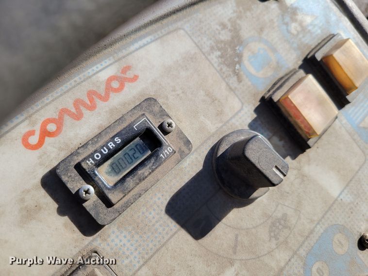 image for item LY9914 2009 Comac CM 70HS  floor buffer