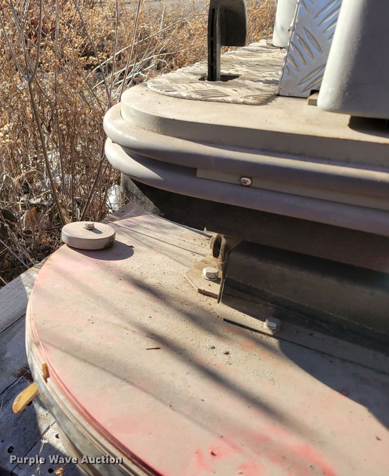 image for item LY9914 2009 Comac CM 70HS  floor buffer