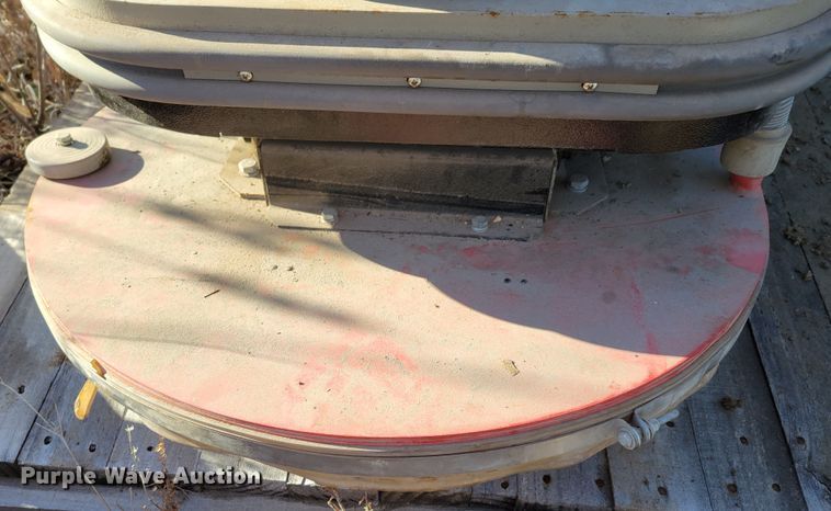 image for item LY9914 2009 Comac CM 70HS  floor buffer