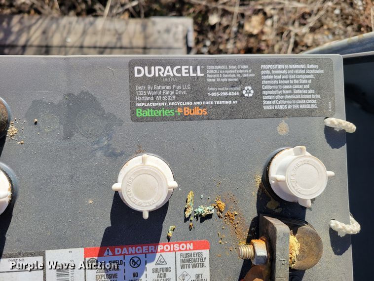 image for item LY9914 2009 Comac CM 70HS  floor buffer