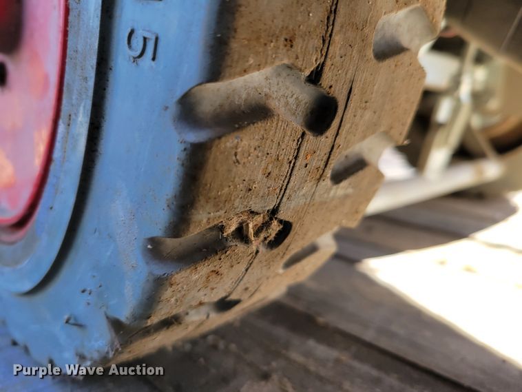 image for item LY9914 2009 Comac CM 70HS  floor buffer