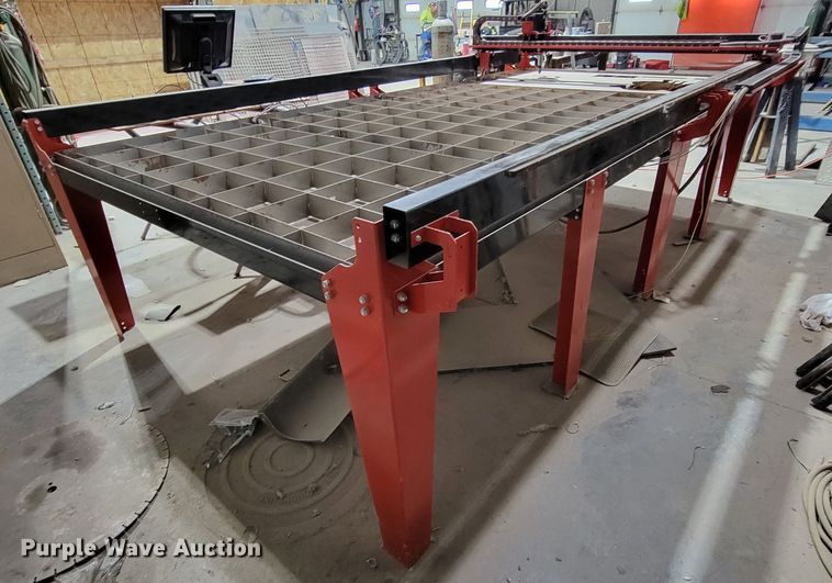 image for item LY9915 Wright CNC  plasma cutting table