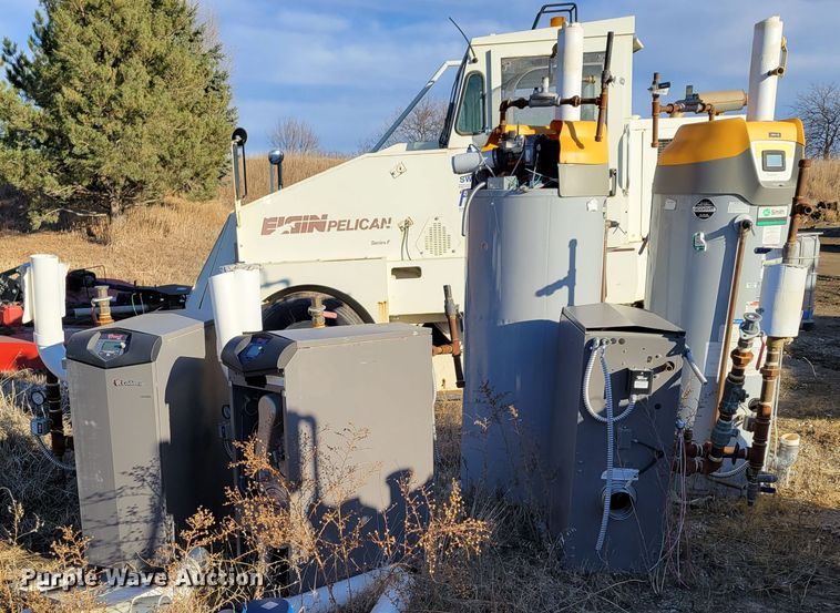 image for item LY9916 (5) water heaters