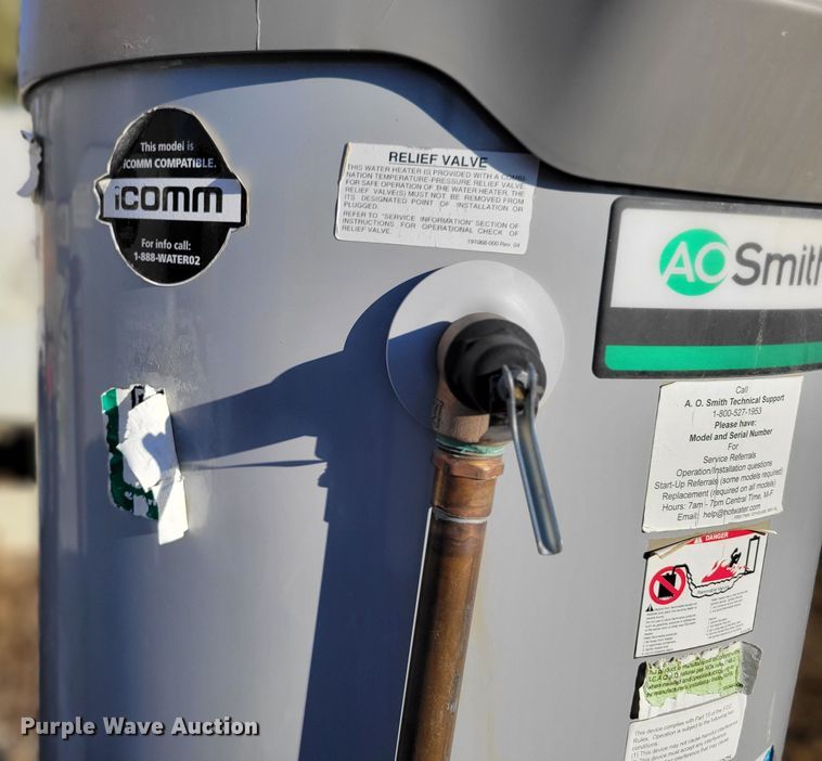 image for item LY9916 (5) water heaters