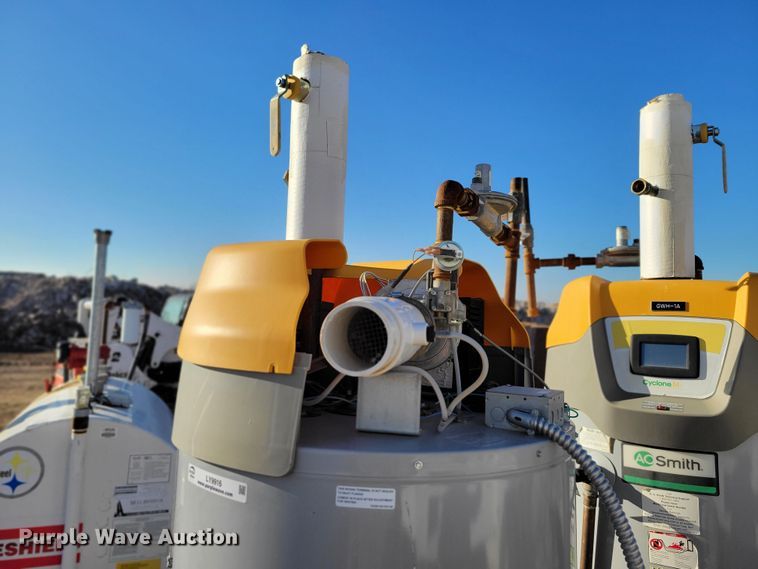 image for item LY9916 (5) water heaters